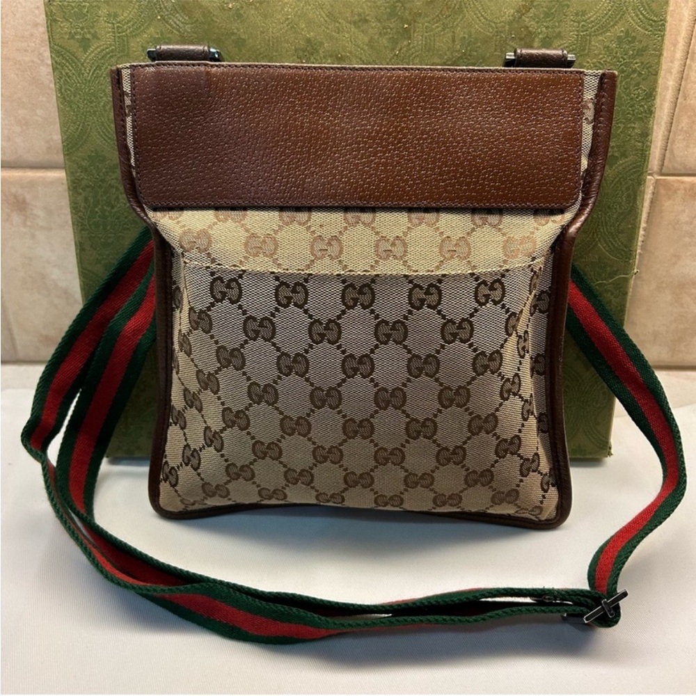 Gucci Crossbody Bag - Picture 14 of 16
